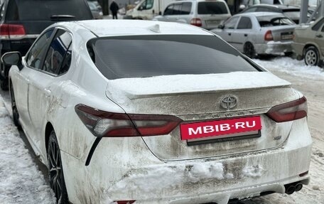 Toyota Camry, 2022 год, 3 750 000 рублей, 11 фотография
