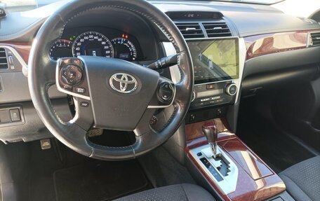 Toyota Camry, 2014 год, 1 700 000 рублей, 5 фотография