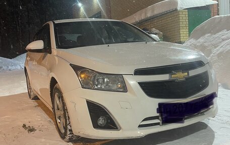 Chevrolet Cruze II, 2014 год, 980 000 рублей, 4 фотография