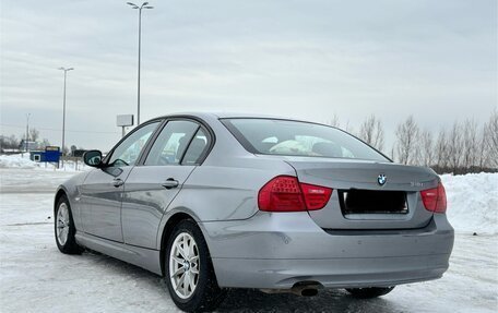 BMW 3 серия, 2011 год, 950 000 рублей, 3 фотография