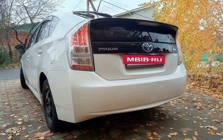 Toyota Prius, 2010 год, 1 200 000 рублей, 6 фотография