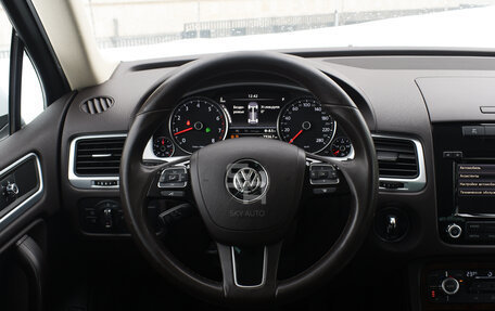 Volkswagen Touareg III, 2013 год, 2 490 000 рублей, 2 фотография