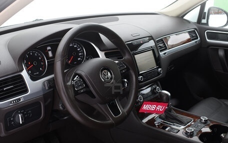 Volkswagen Touareg III, 2013 год, 2 490 000 рублей, 8 фотография