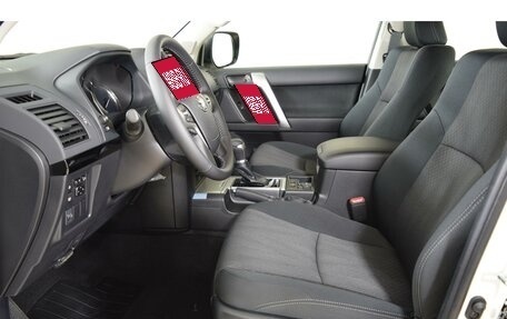 Toyota Land Cruiser Prado 150 рестайлинг 2, 2023 год, 7 350 000 рублей, 14 фотография