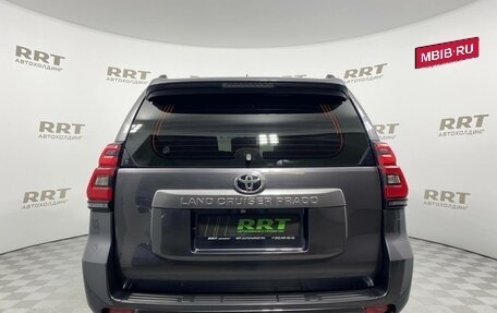 Toyota Land Cruiser Prado 150 рестайлинг 2, 2021 год, 5 149 000 рублей, 7 фотография
