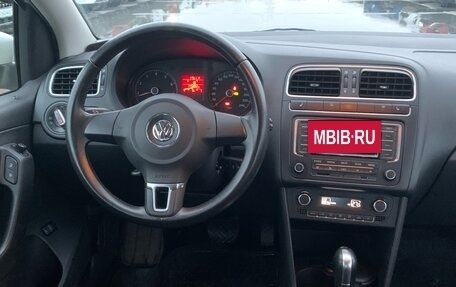 Volkswagen Polo VI (EU Market), 2013 год, 950 000 рублей, 12 фотография