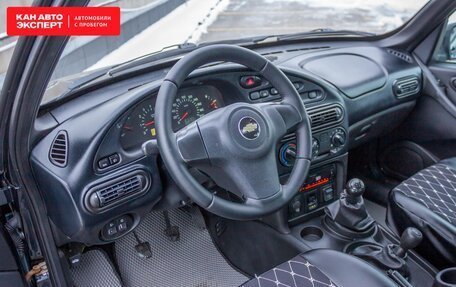Chevrolet Niva I рестайлинг, 2017 год, 714 568 рублей, 5 фотография