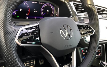 Volkswagen Tiguan II, 2021 год, 3 955 300 рублей, 25 фотография
