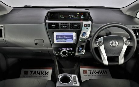Toyota Prius Alpha I (ZVW40/41), 2014 год, 1 498 000 рублей, 7 фотография