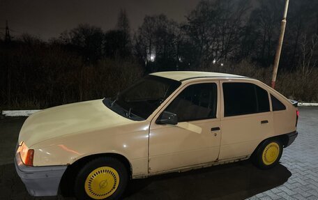 Opel Kadett E рестайлинг, 1985 год, 80 000 рублей, 2 фотография