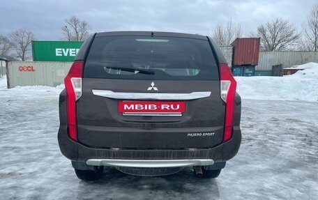 Mitsubishi Pajero Sport III рестайлинг, 2018 год, 3 500 000 рублей, 3 фотография