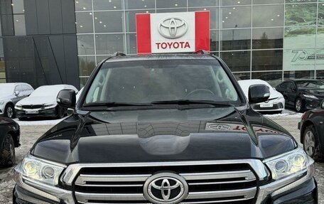 Toyota Land Cruiser 200, 2019 год, 7 900 000 рублей, 1 фотография