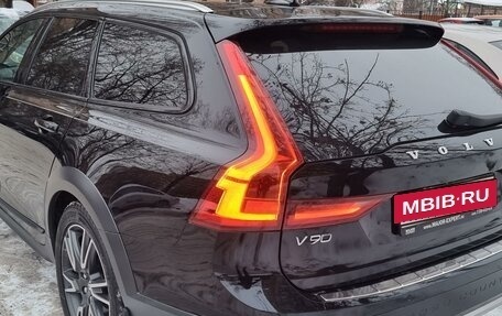 Volvo V90 Cross Country I рестайлинг, 2017 год, 3 550 000 рублей, 3 фотография