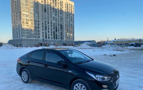 Hyundai Solaris II рестайлинг, 2017 год, 1 500 000 рублей, 2 фотография