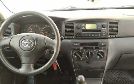 Toyota Corolla, 2004 год, 490 000 рублей, 6 фотография