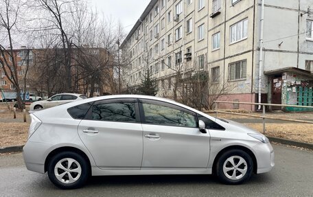 Toyota Prius, 2012 год, 950 000 рублей, 21 фотография