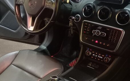 Mercedes-Benz A-Класс, 2015 год, 1 744 000 рублей, 8 фотография