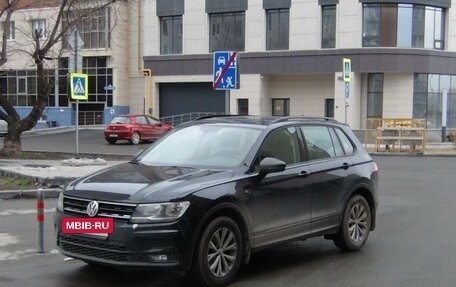 Volkswagen Tiguan II, 2018 год, 2 670 000 рублей, 3 фотография
