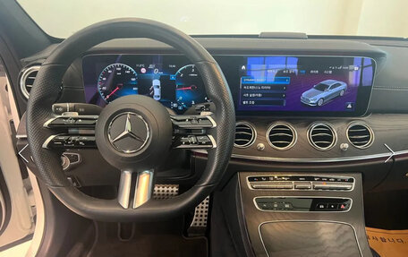 Mercedes-Benz E-Класс, 2021 год, 4 900 000 рублей, 8 фотография
