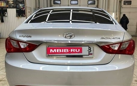 Hyundai Sonata VI, 2010 год, 1 120 000 рублей, 3 фотография