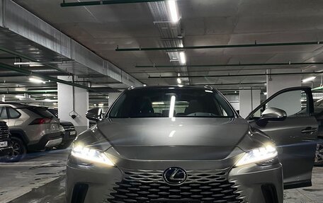 Lexus RX IV рестайлинг, 2023 год, 7 990 000 рублей, 13 фотография