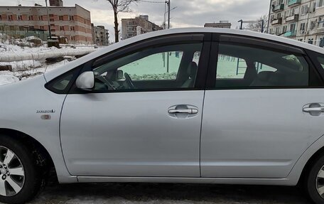 Toyota Prius, 2011 год, 780 000 рублей, 3 фотография