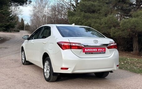 Toyota Corolla, 2018 год, 1 930 000 рублей, 2 фотография