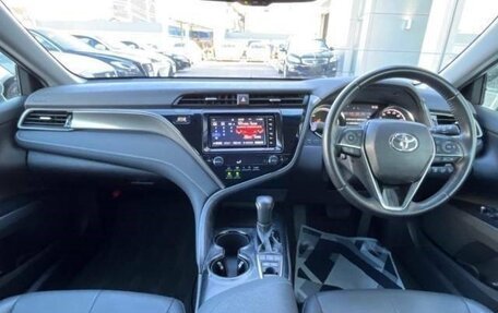 Toyota Camry, 2020 год, 2 200 000 рублей, 10 фотография