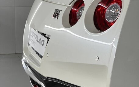 Nissan GT-R, 2017 год, 14 000 000 рублей, 4 фотография