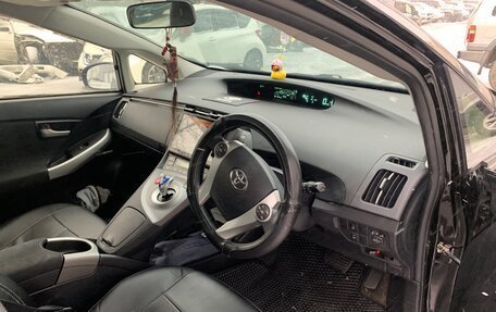 Toyota Prius, 2013 год, 1 300 000 рублей, 4 фотография