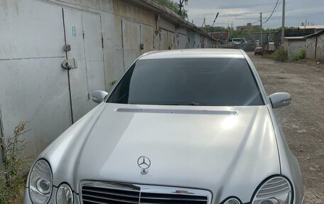 Mercedes-Benz E-Класс, 2003 год, 700 000 рублей, 11 фотография