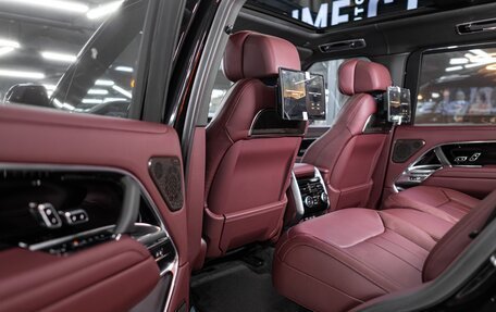 Land Rover Range Rover IV рестайлинг, 2024 год, 28 100 000 рублей, 24 фотография