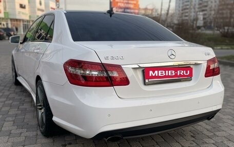Mercedes-Benz E-Класс, 2011 год, 1 590 000 рублей, 6 фотография