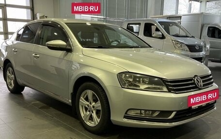 Volkswagen Passat B7, 2013 год, 1 379 000 рублей, 3 фотография