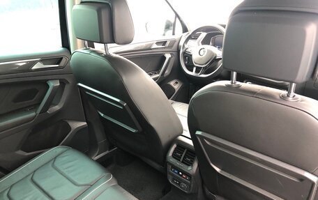 Volkswagen Tiguan II, 2019 год, 2 900 000 рублей, 5 фотография