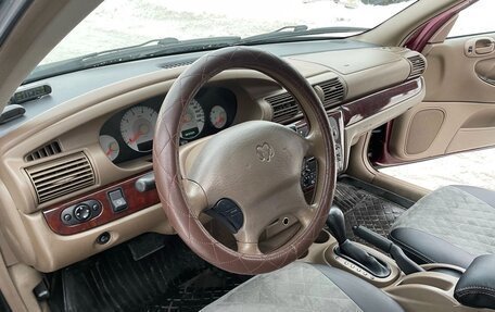 Dodge Stratus II, 2002 год, 420 000 рублей, 4 фотография