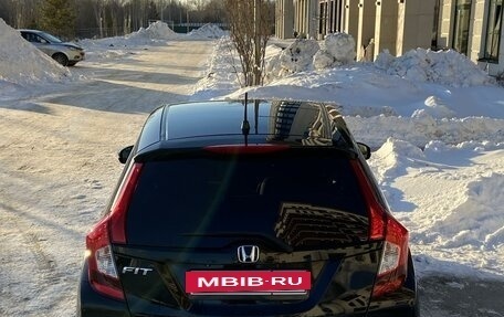 Honda Fit III, 2016 год, 1 325 000 рублей, 7 фотография