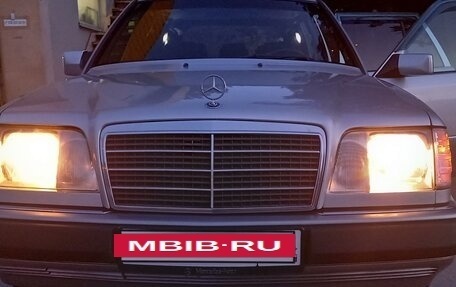 Mercedes-Benz E-Класс, 1995 год, 980 000 рублей, 13 фотография
