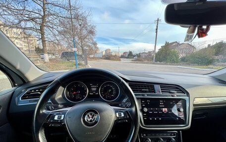 Volkswagen Tiguan II, 2018 год, 2 500 000 рублей, 8 фотография