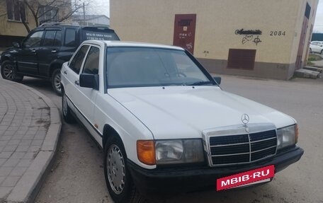 Mercedes-Benz 190 (W201), 1986 год, 210 000 рублей, 3 фотография
