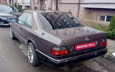 Mercedes-Benz W124, 1990 год, 410 000 рублей, 4 фотография