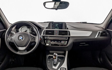 BMW 1 серия, 2017 год, 1 950 000 рублей, 11 фотография