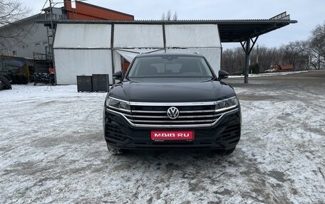 Volkswagen Touareg III, 2019 год, 5 000 000 рублей, 1 фотография