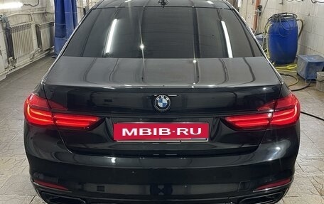 BMW 7 серия, 2015 год, 3 600 000 рублей, 2 фотография