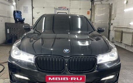 BMW 7 серия, 2015 год, 3 600 000 рублей, 3 фотография