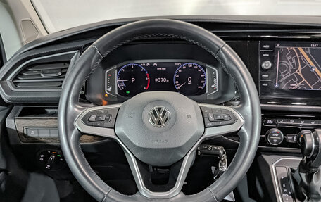 Volkswagen Multivan T6 рестайлинг, 2020 год, 6 850 000 рублей, 21 фотография