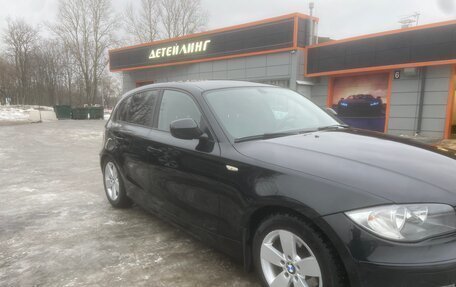 BMW 1 серия, 2011 год, 899 999 рублей, 3 фотография