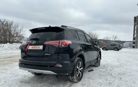 Toyota RAV4, 2017 год, 2 390 000 рублей, 5 фотография