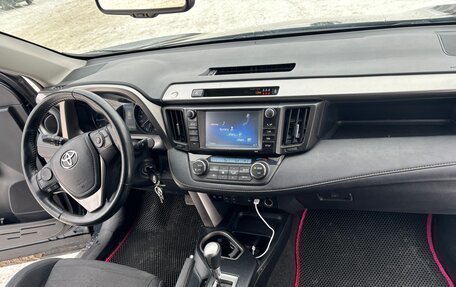 Toyota RAV4, 2017 год, 2 390 000 рублей, 17 фотография
