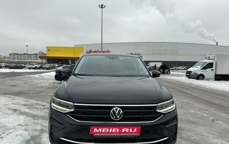 Volkswagen Tiguan II, 2021 год, 3 100 000 рублей, 4 фотография